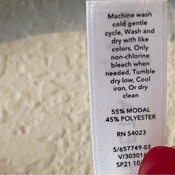 Athleta EUC Women’s Size Small Release Tee Gentle Blue - Picture 10 of 11